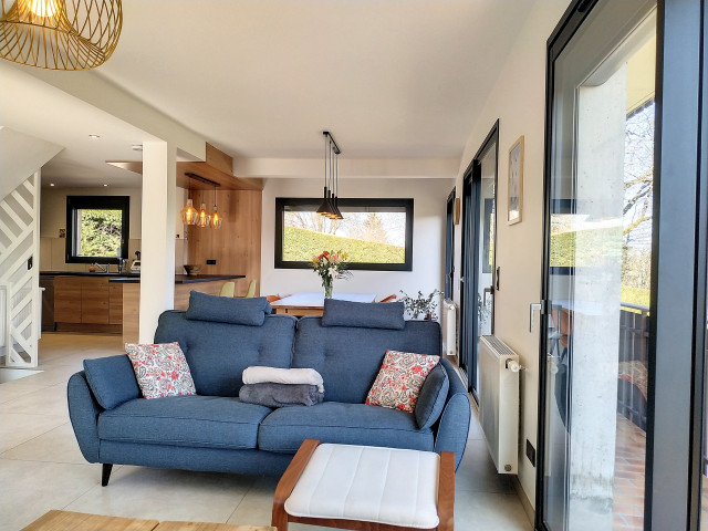 Moderne chic contemporary-living-room