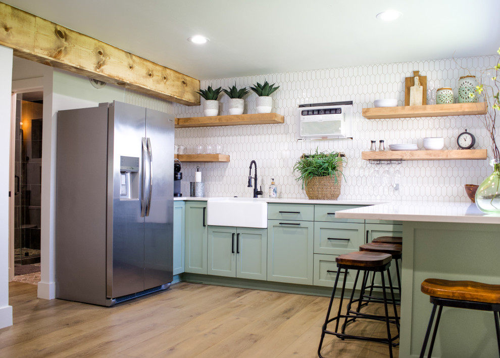 Kitchen - kitchen idea in Austin