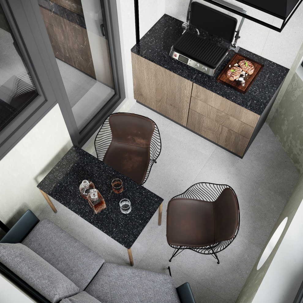 С мужским характером