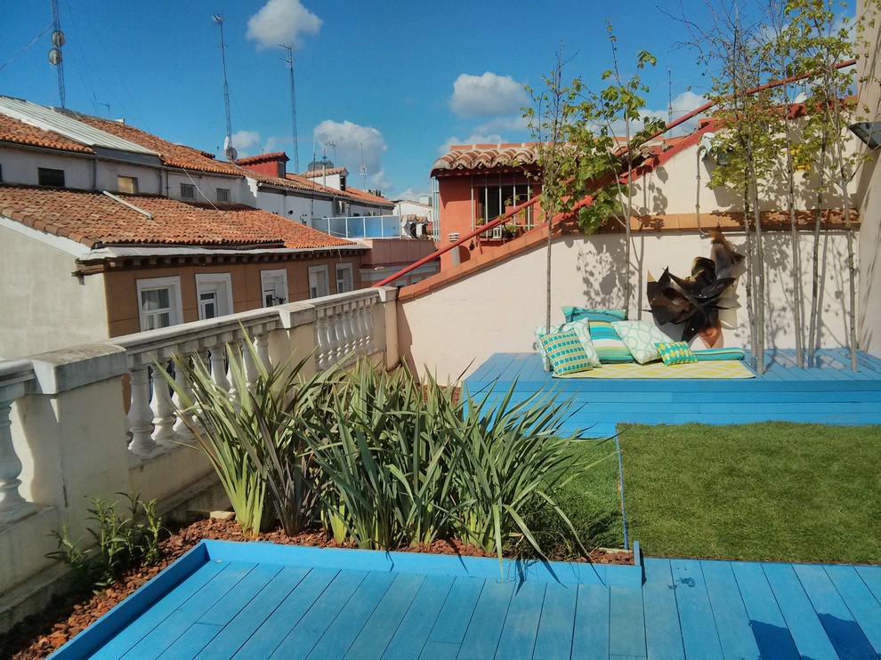 Photo of a transitional deck in Madrid.