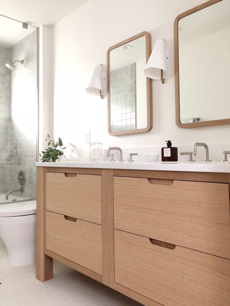 Bathroom - contemporary bathroom idea