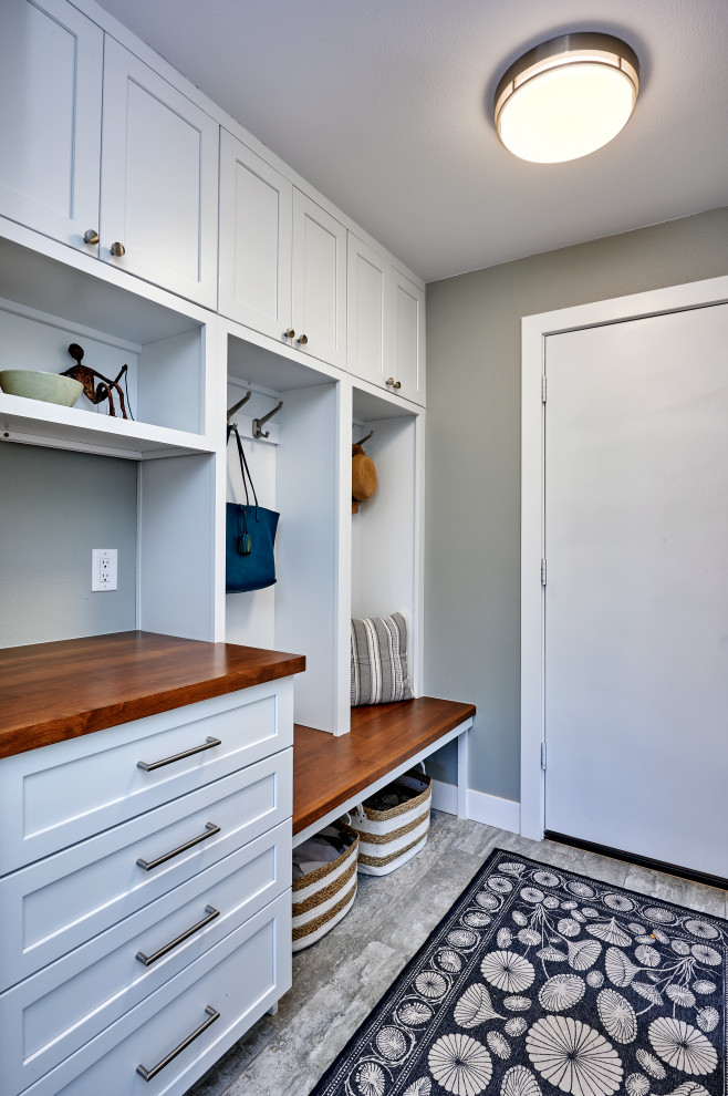 Entryway - transitional entryway idea in Denver