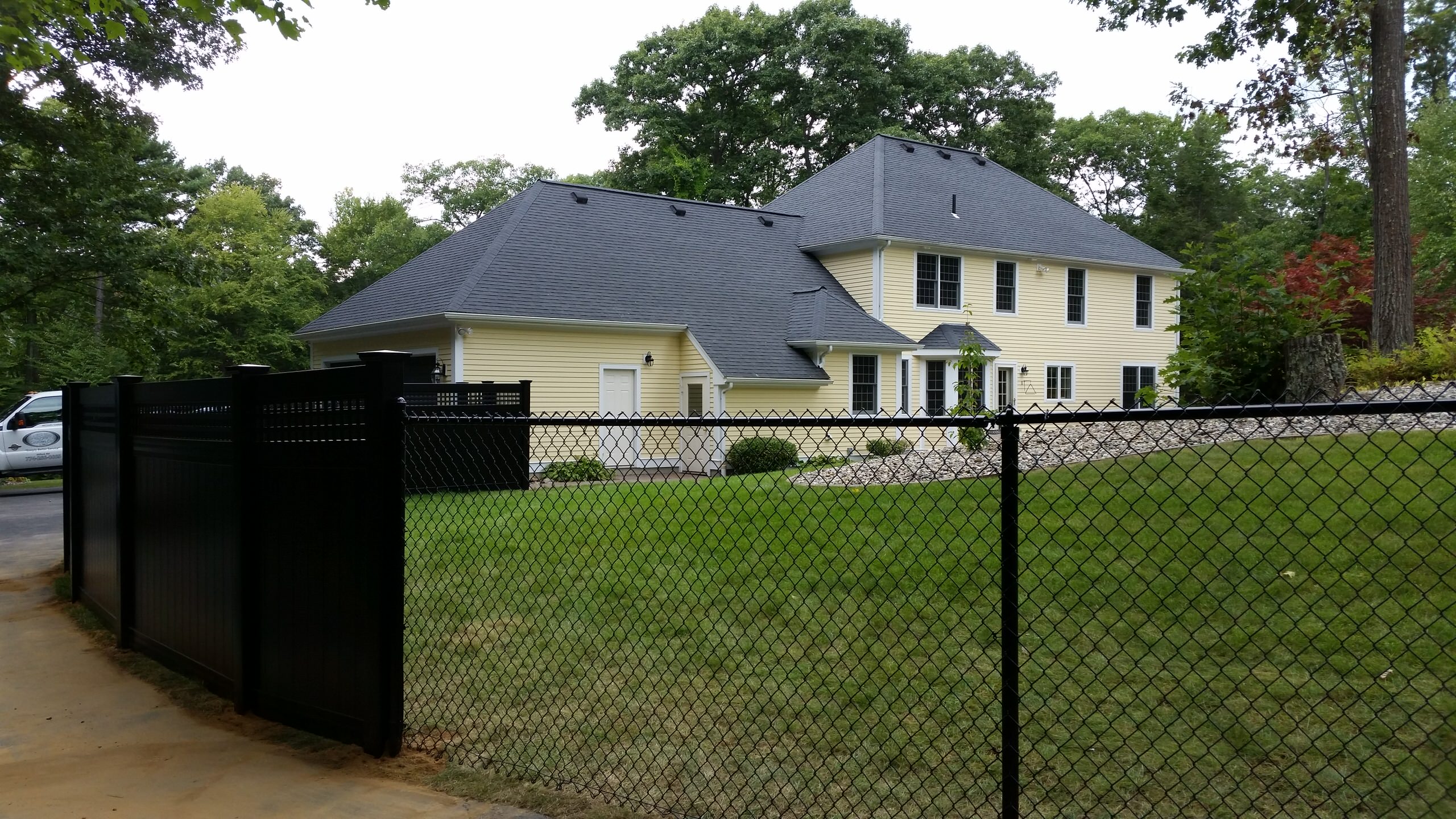 Black Chain Link Fence - Photos & Ideas | Houzz