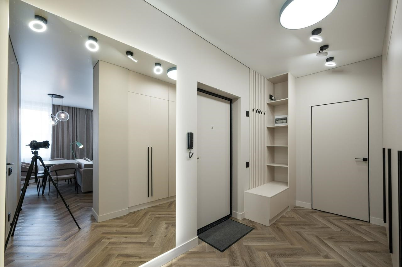 Накладной поворотный светодиодный светильник Spila серебро 12W 4200К 25105/LED