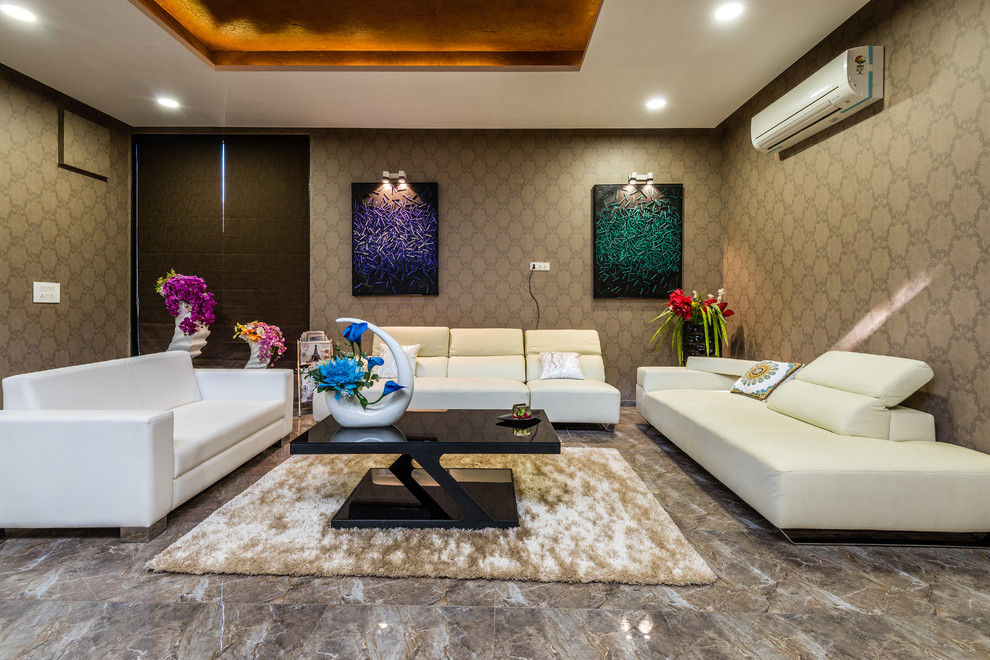 Asian family room in Ahmedabad.