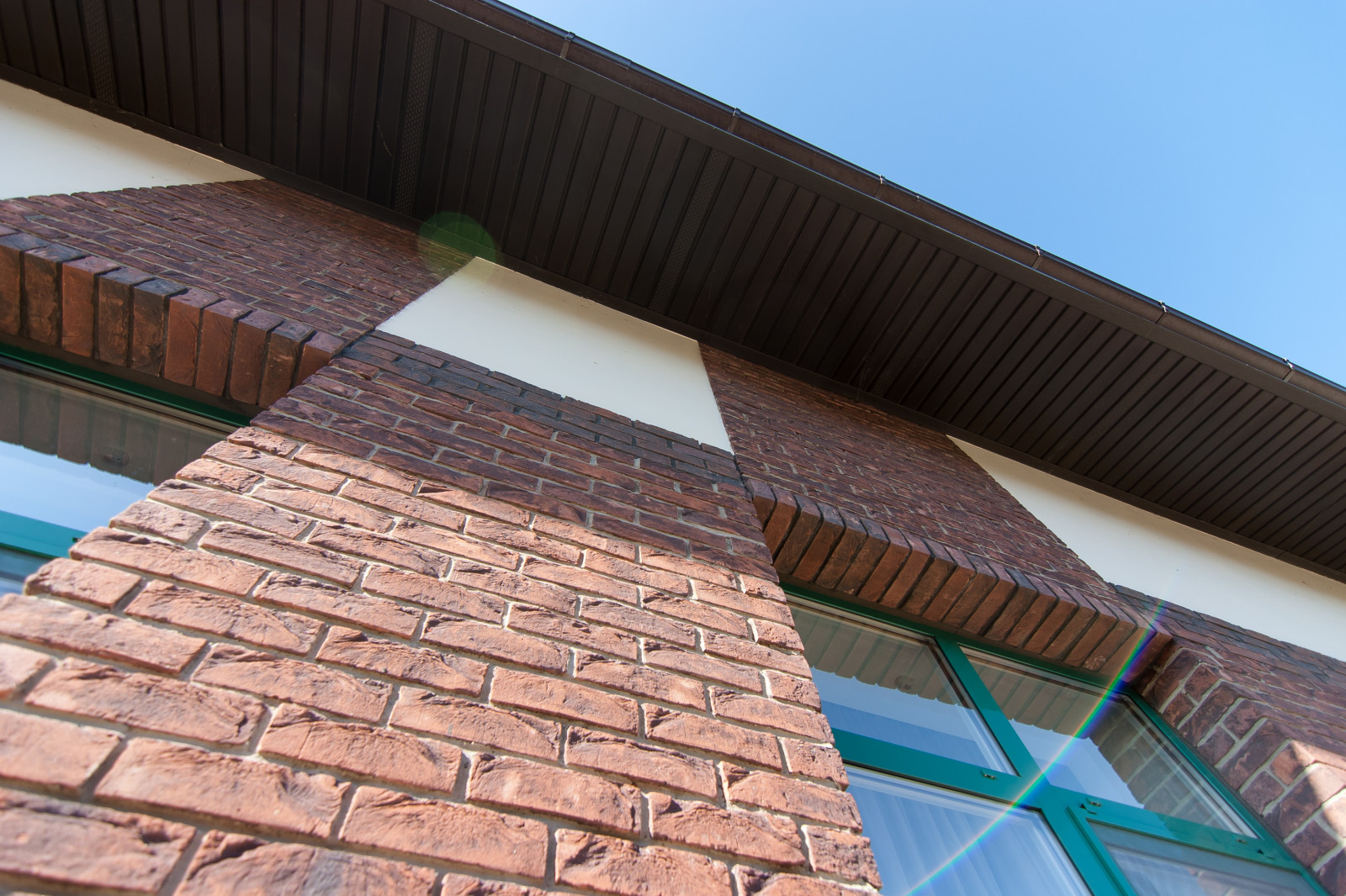 Одноэтажный жилой дом с бассейном и  SPA