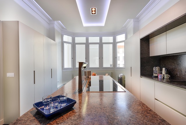 Villa Schaeffer contemporaneo-cocina