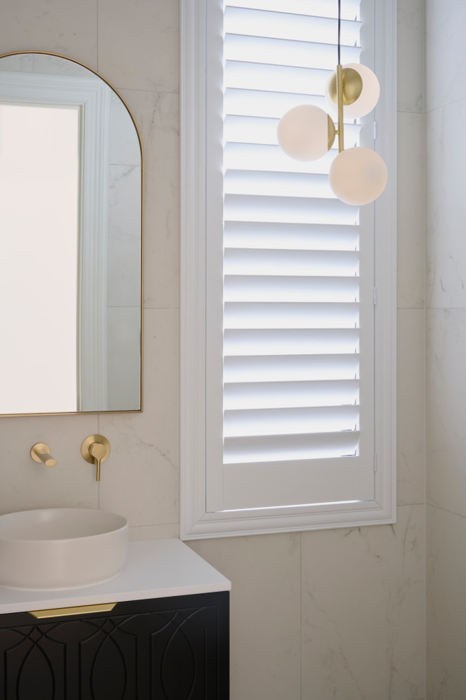 This is an example of a contemporary bathroom in Adelaide.