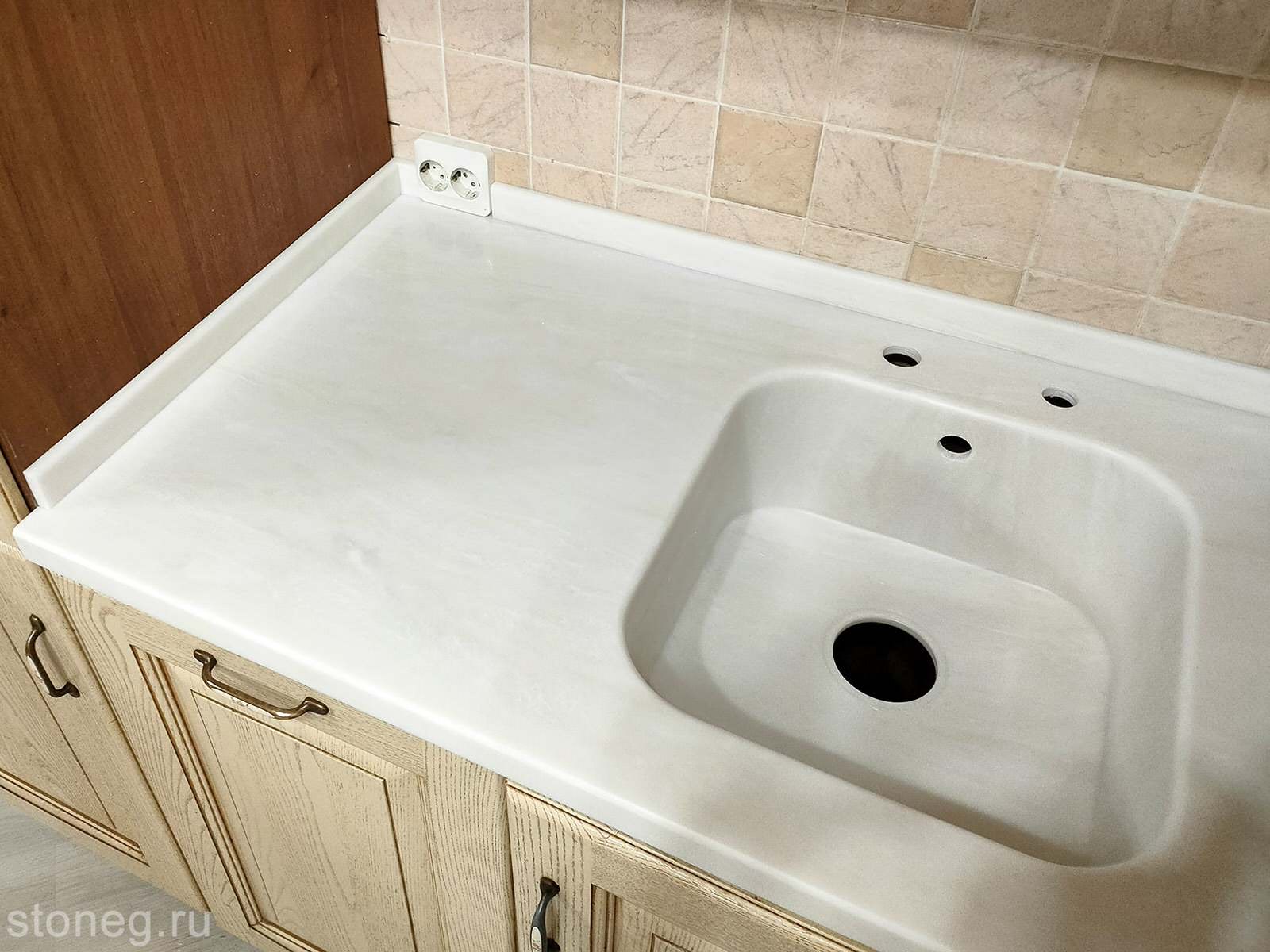 Комплект столешниц для кухни из искусственного камня