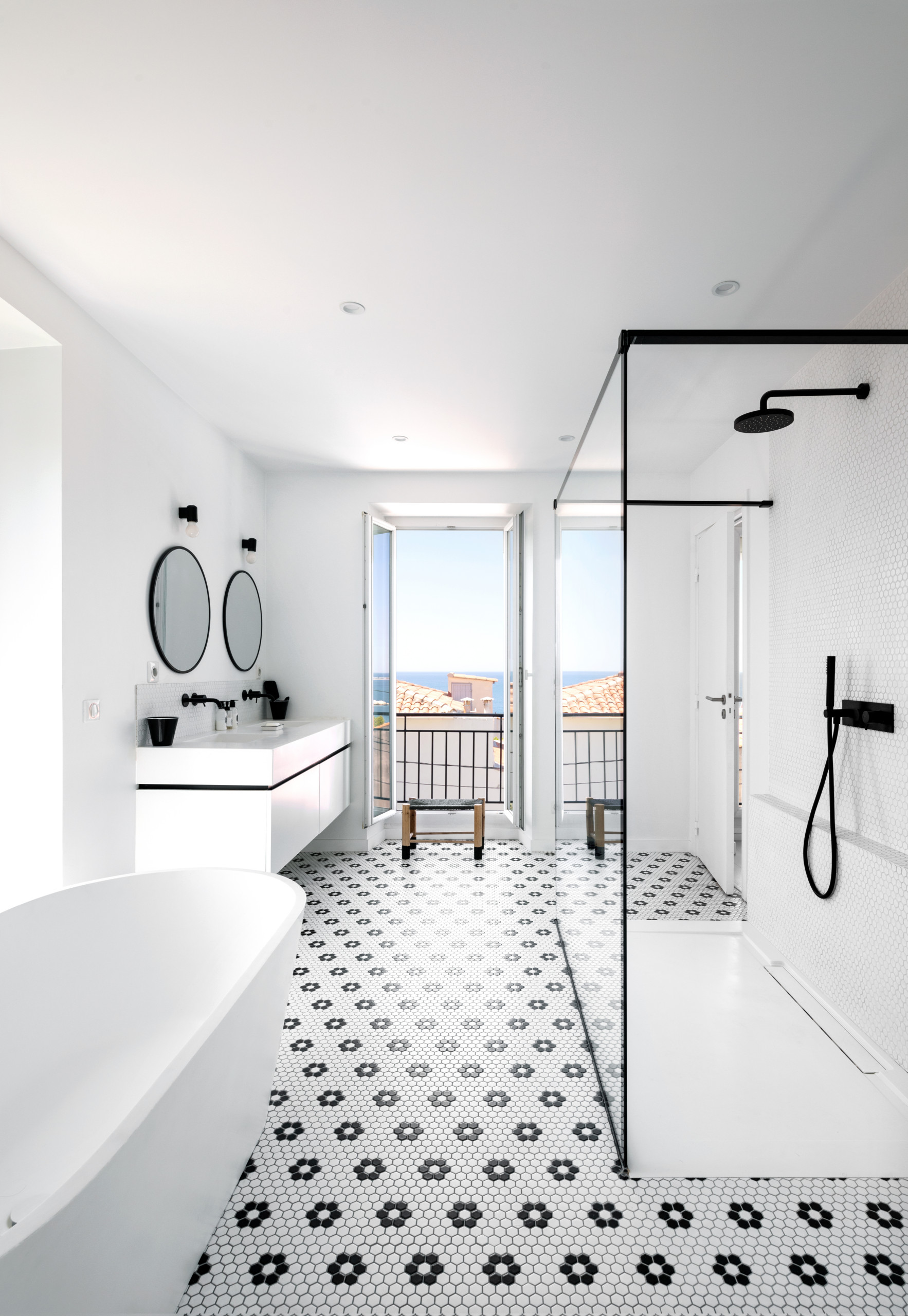 La salle de bain - 13 Idées déco originales pour l'aménager & 5 tips pour  la nettoyer. 