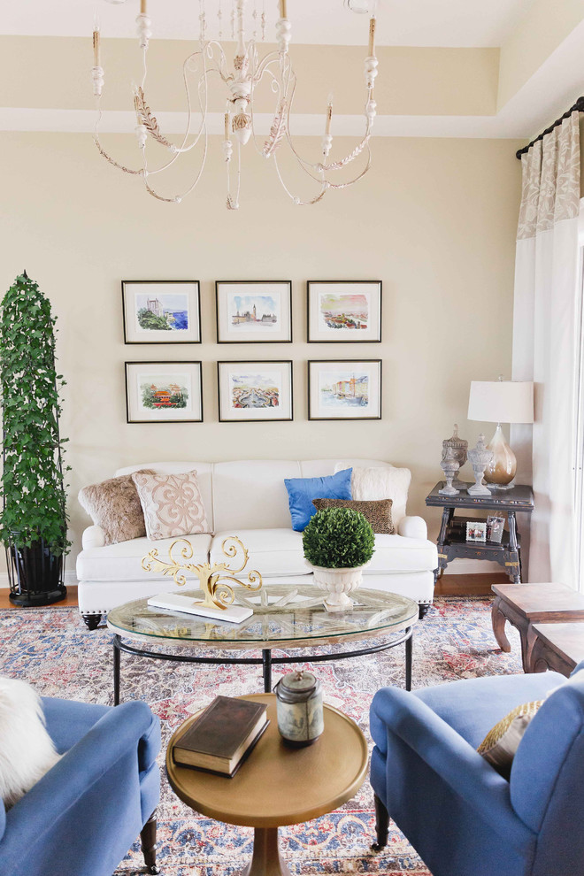 Living room - traditional living room idea in Tampa