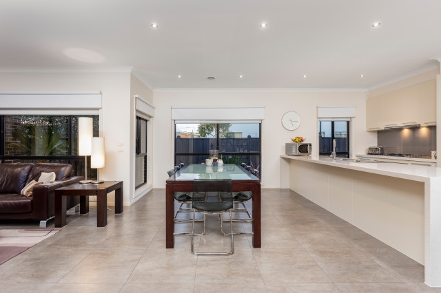 60 Bushlark contemporary-matplats