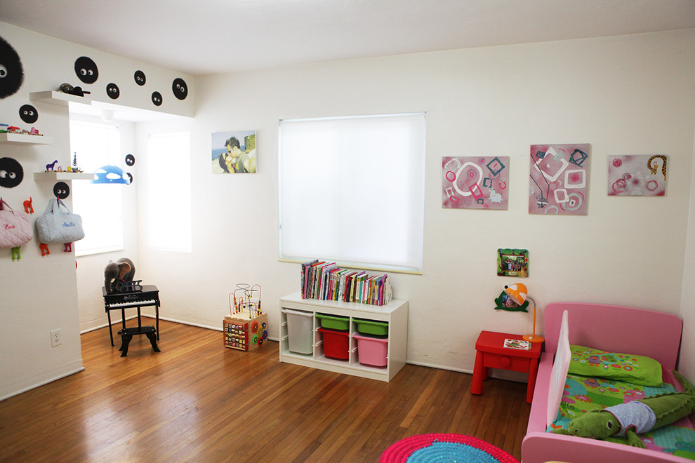 Design ideas for a contemporary kids' room in Miami.