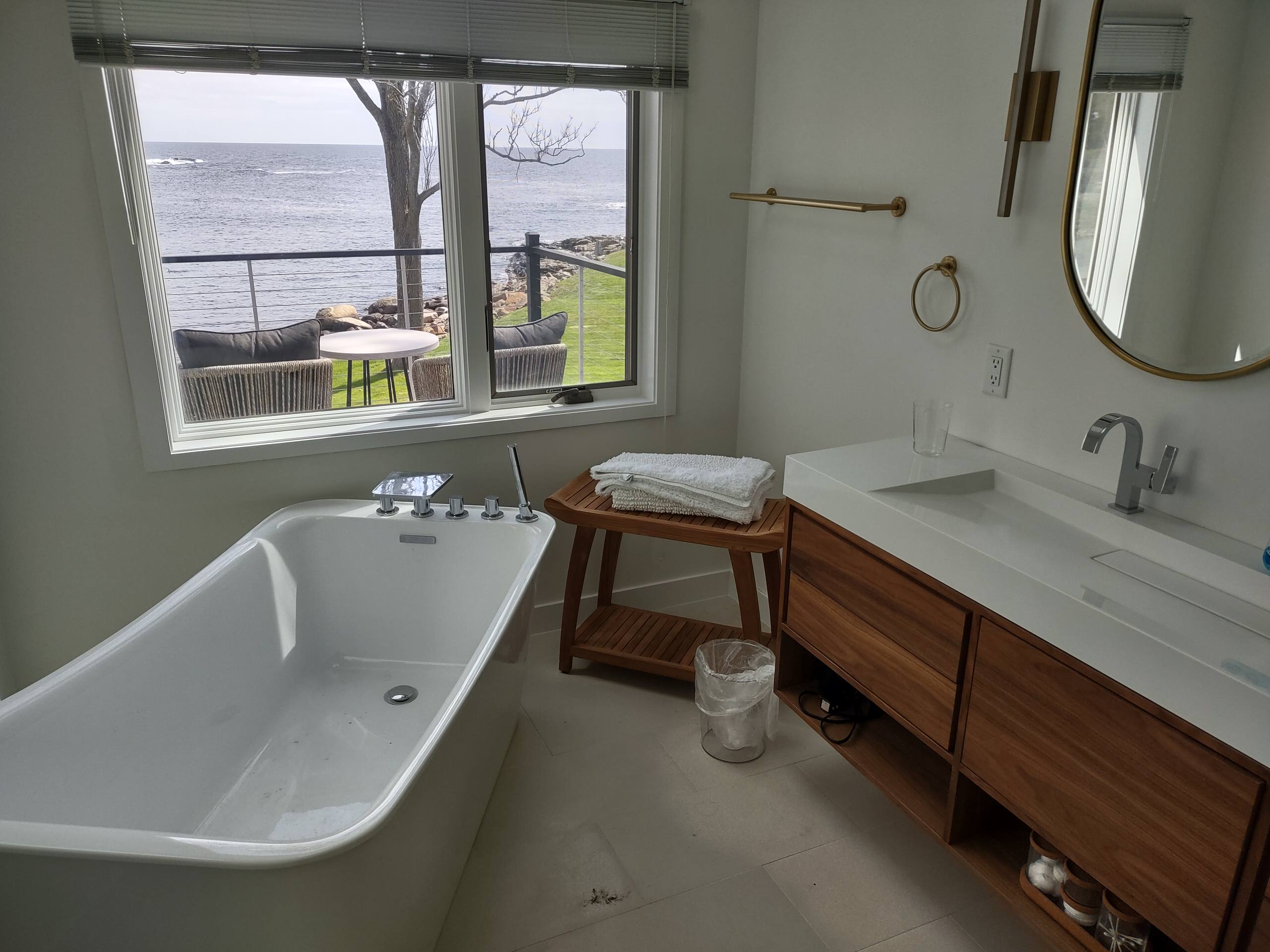 Contemporary Coastal Living