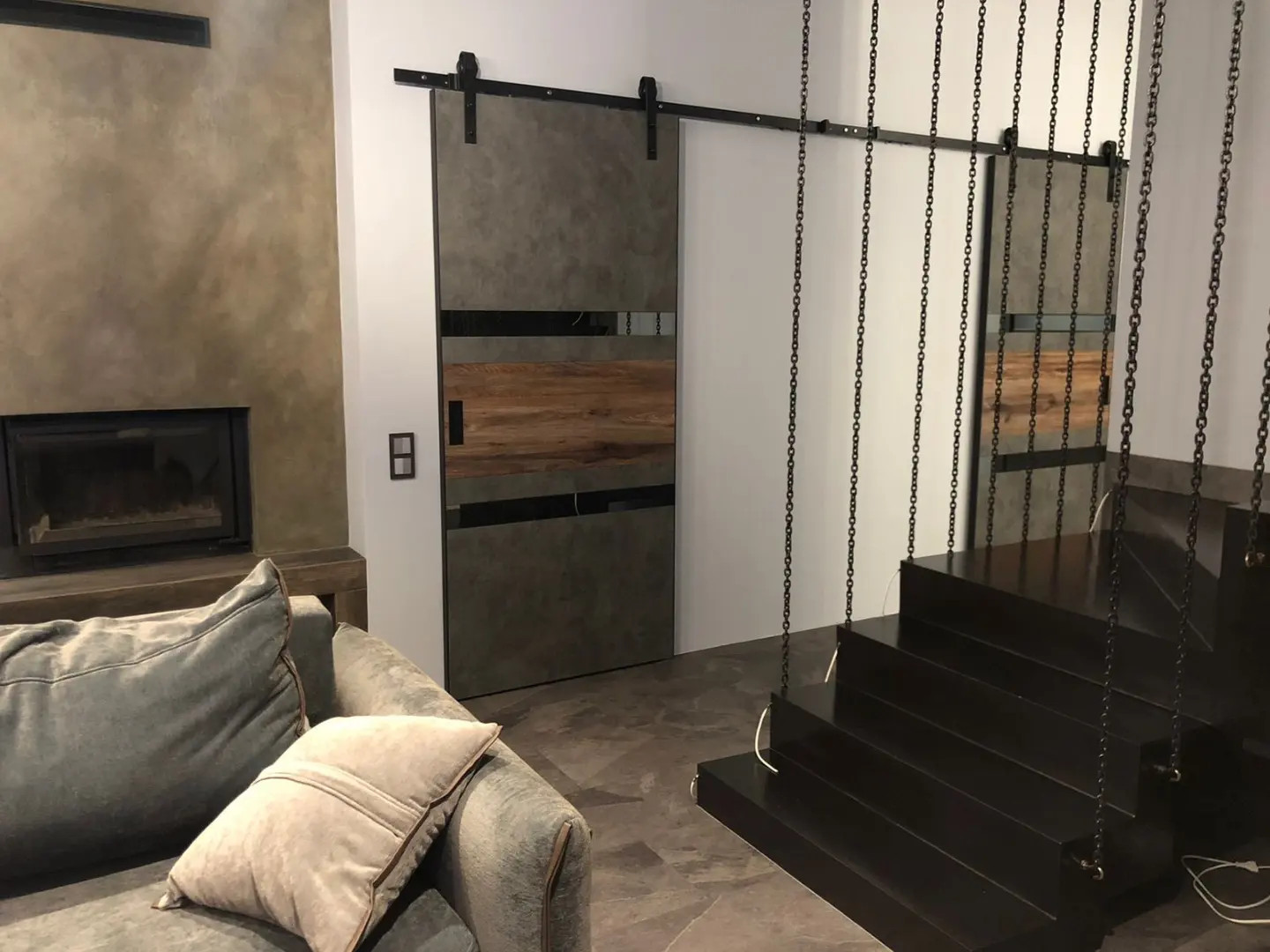 Двери по индивидуальному заказу в стиле LOFT