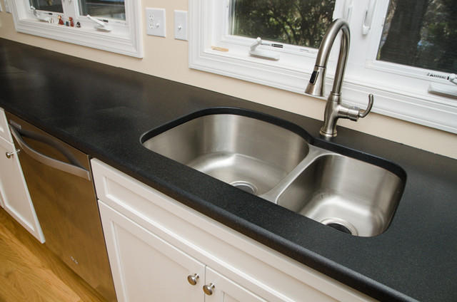 Absolute Black Honed And Saturnia Granite Contemporary Kitchen