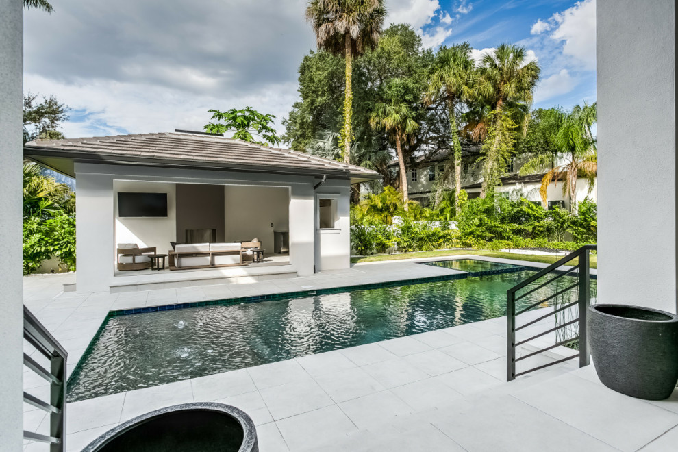 Key West-Style Modern Pool Home