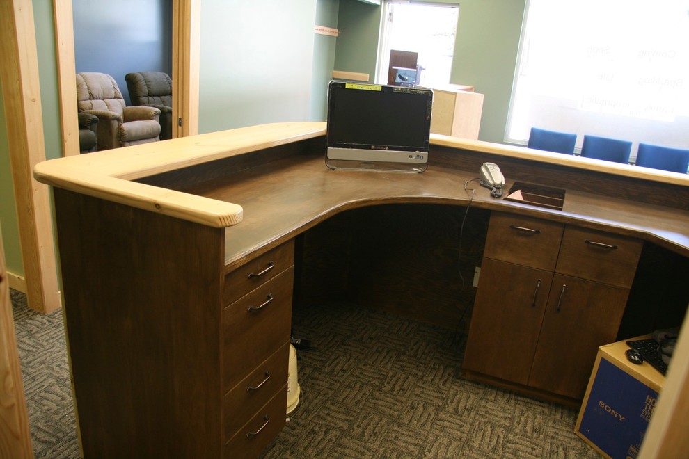 Desks and built ins