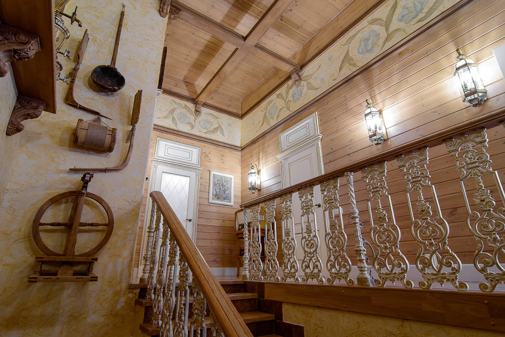 Каркасный дом. Декорирование деревянным блок-хаусом.