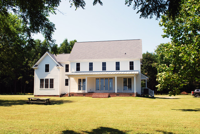 Farmhouse_EASTERN SHORE country-exterior