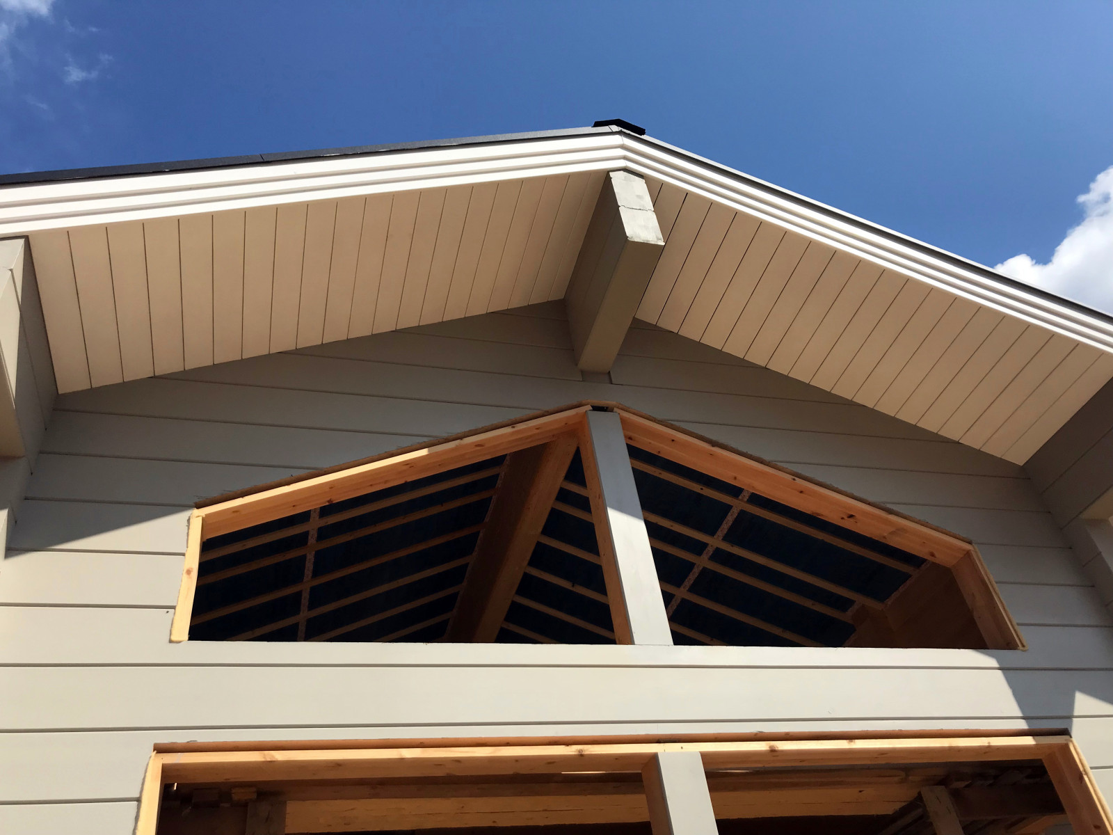 Строительство усадьбы из клееного бруса в Рощино