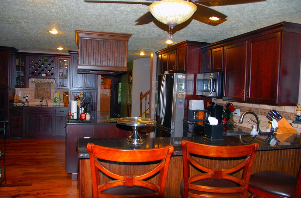 Kitchen Remodelers Cleveland - Traditional - Kitchen - Cleveland - by