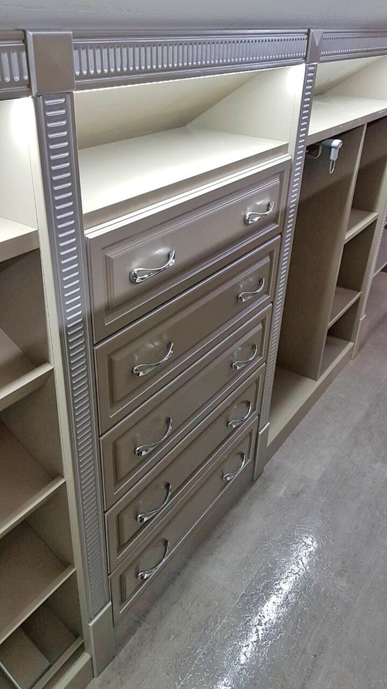 Элементы гардеробной с фасадами "Романа". Производитель: Фабрика интерьера RuLes