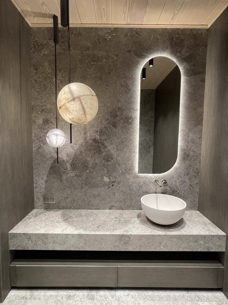 Источник вдохновения для домашнего уюта: ванная комната с серыми стенами, полом из керамогранита и бежевым полом