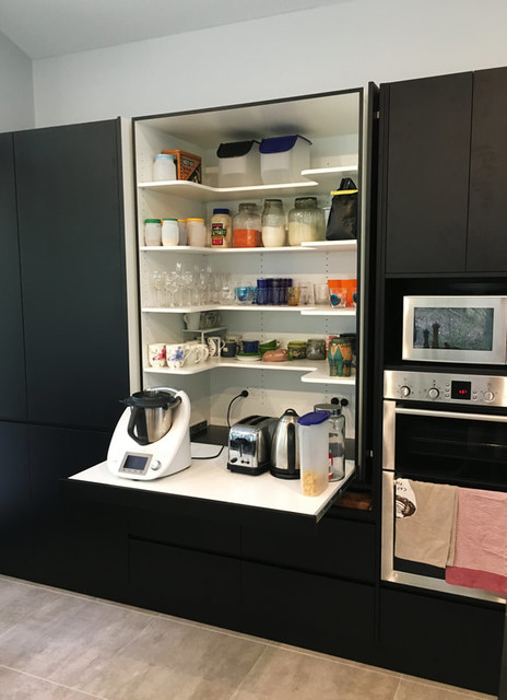 Mayfield East Kitchen modern-kitchen