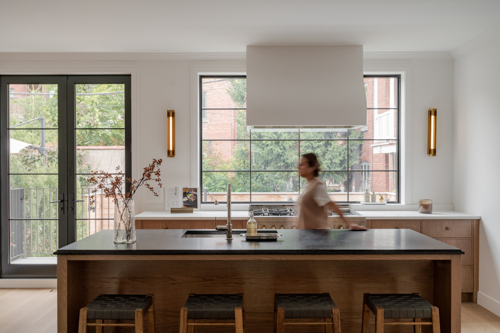 Warm Contemporary Kitchen Montreal