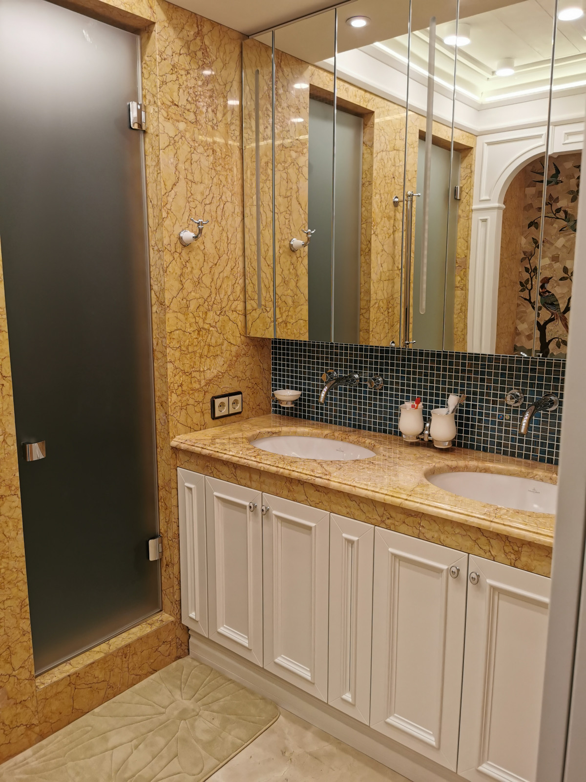 Трех комнатная Квартира