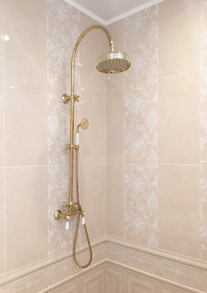 Ванная комната с окном, реализация 2019 г.