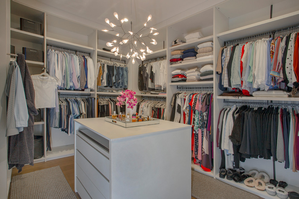 Contemporary Transitional Home