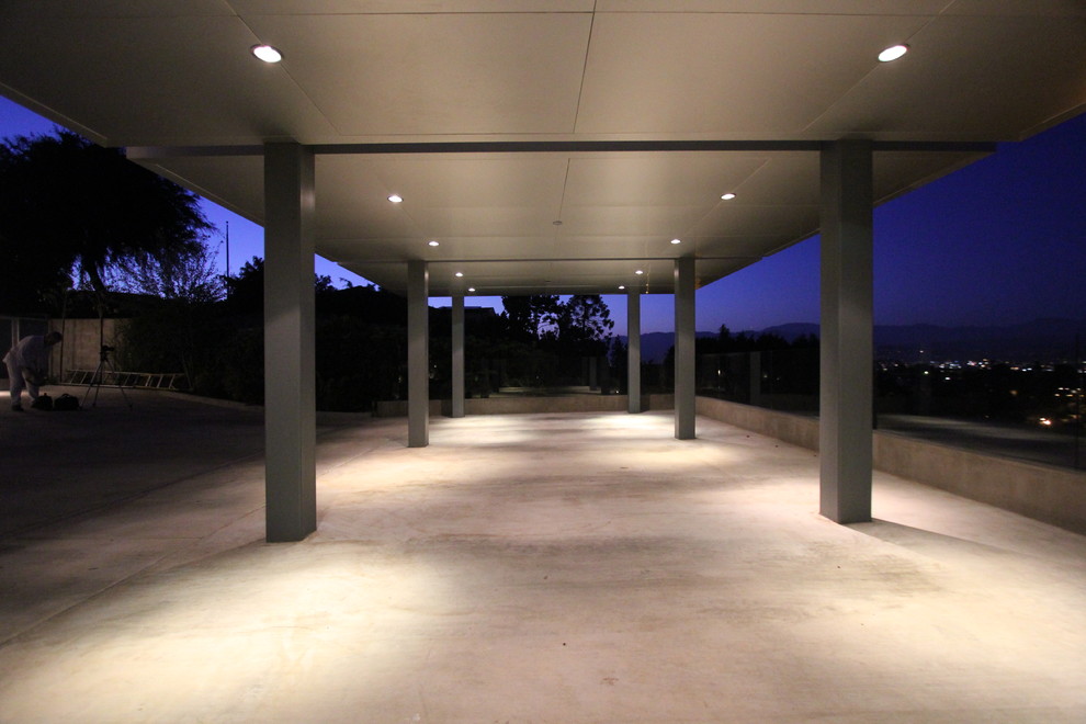 Photo of a large modern detached three-car carport in Los Angeles.