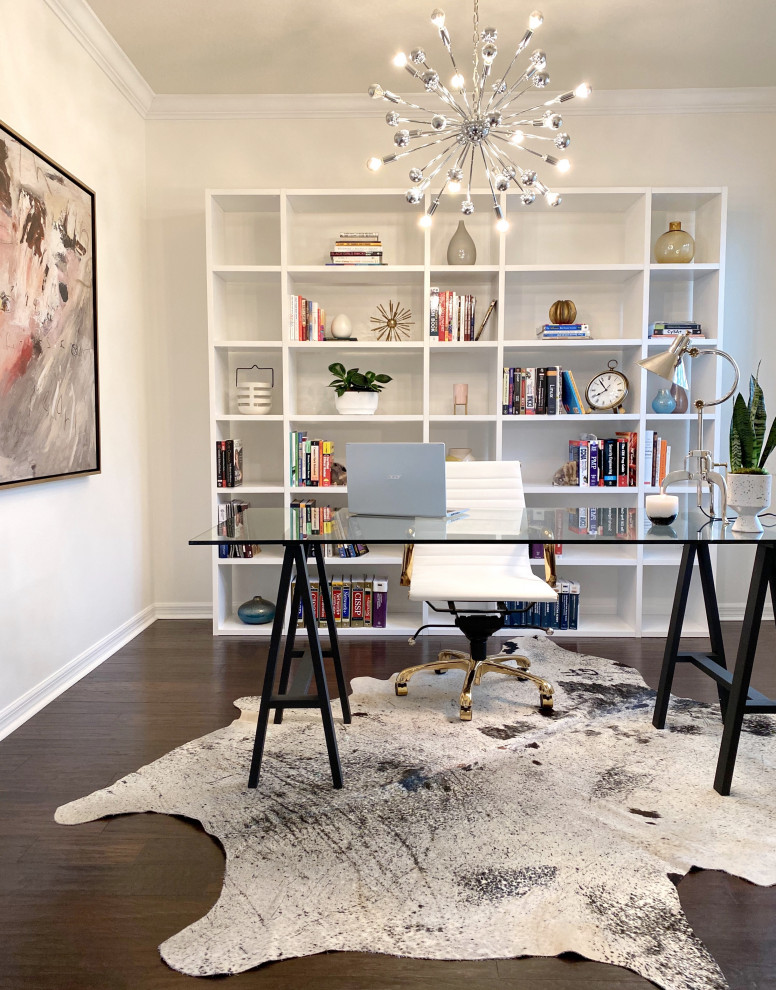 Inspiration for a modern home office remodel in Tampa