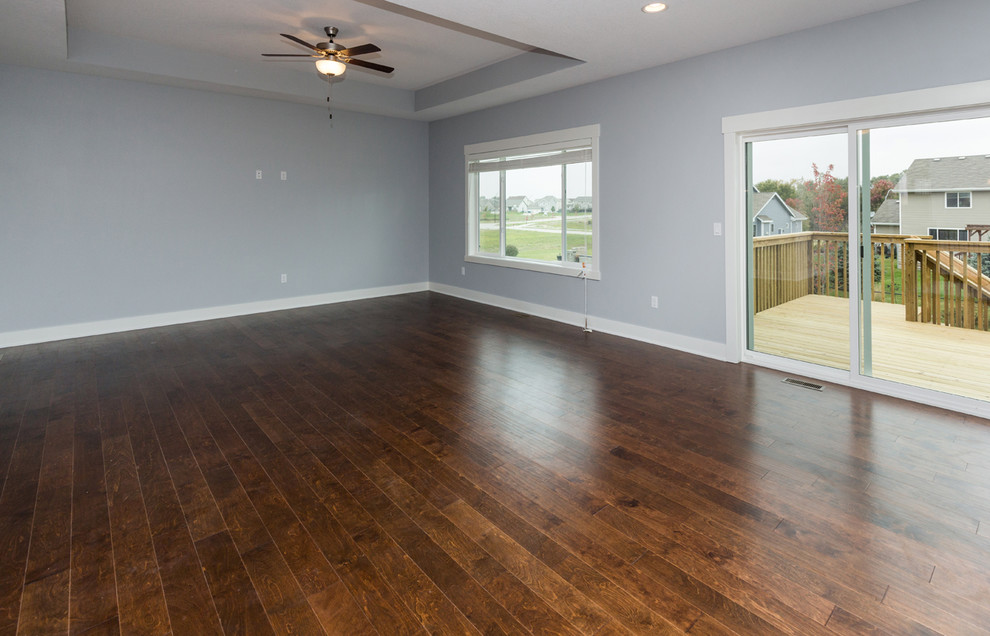 Home design - transitional home design idea