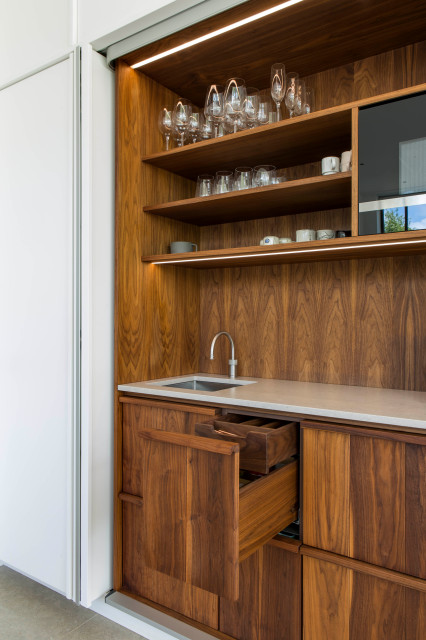 Bespoke Kitchen Design: Contemporary Bauhaus-inspired Kitchen ...