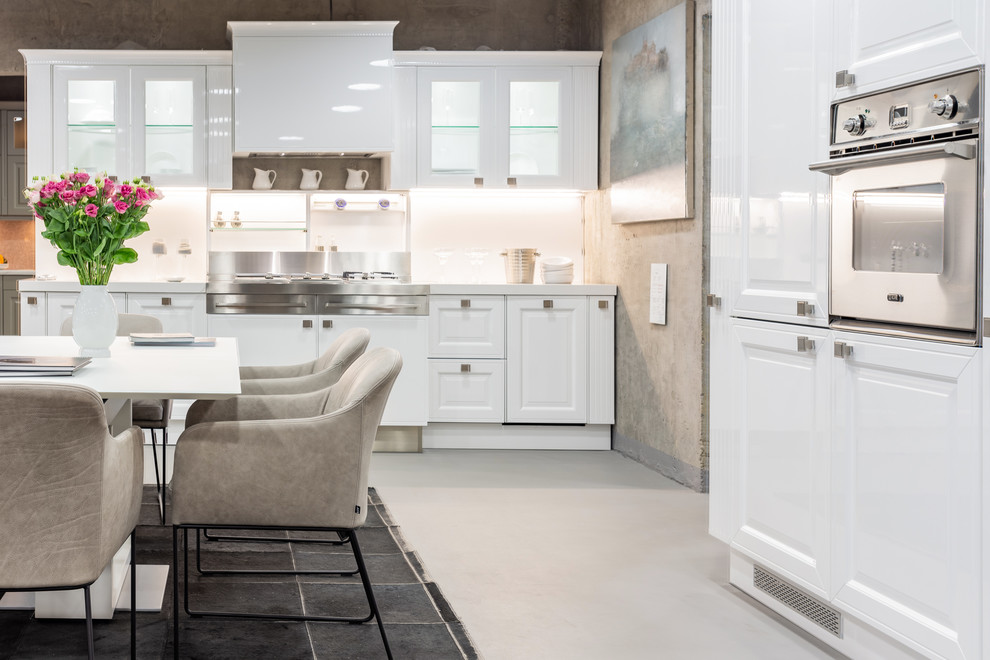 Giulia Novars, Москва ул. Мосфильмовская, д.53