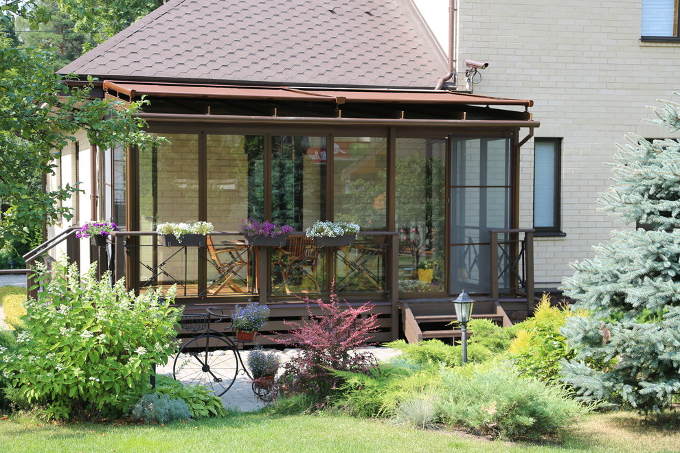 Остекление террасы в Санкт-Петербурге