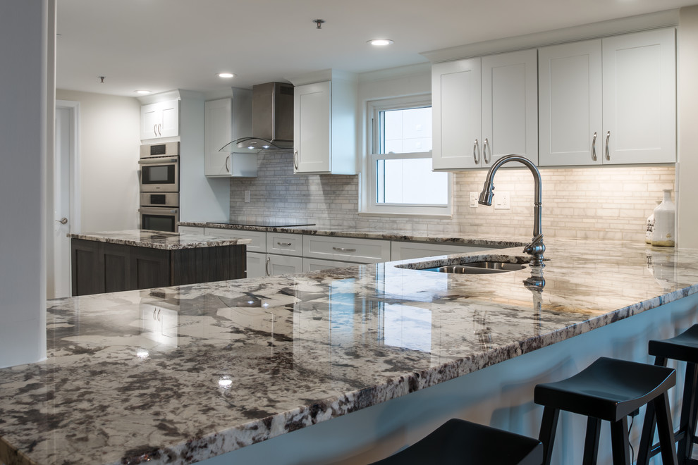 Example of a transitional kitchen design in Orlando
