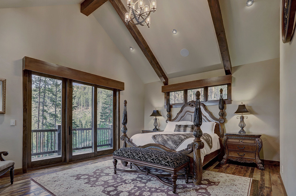 Home design - rustic home design idea in Denver