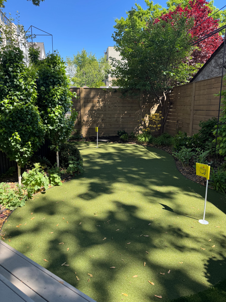 Brooklyn Bayridge with putting green