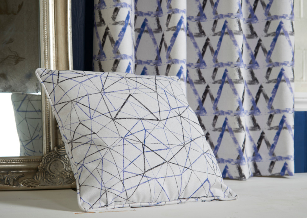 Bill Beaumont - британский издатель тканей