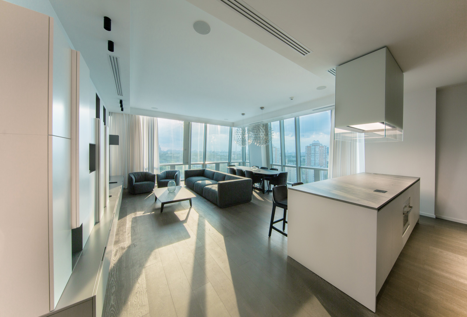 Реализация проекта в ЖК "Дом на Мосфильмовской"