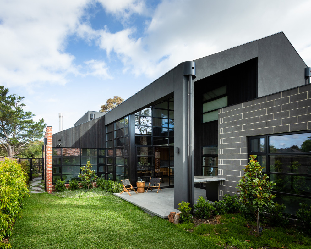Design ideas for an industrial exterior in Melbourne.
