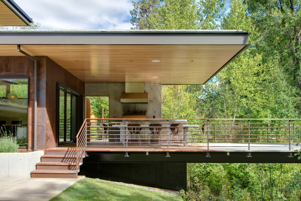 Inspiration for a modern exterior in Seattle.