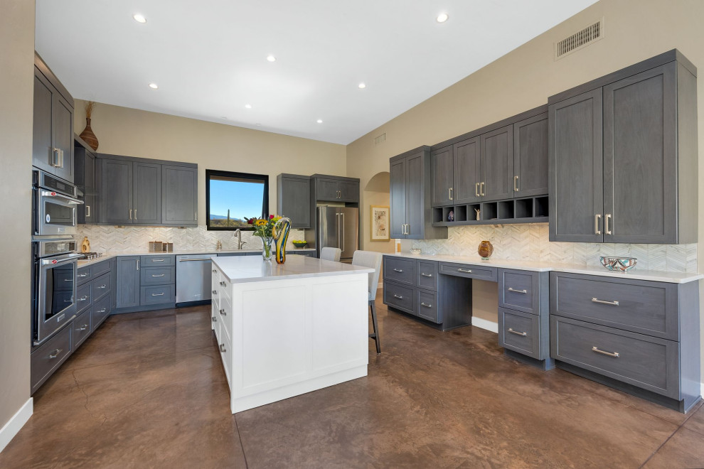 Inspiration for a transitional kitchen remodel in Phoenix