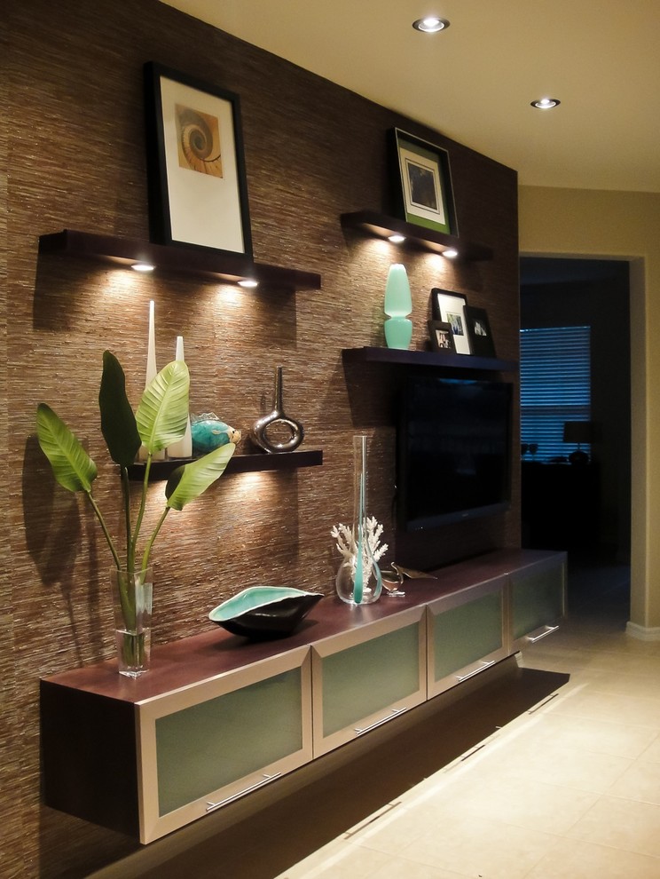 Photo of a large tropical hallway in Miami with brown walls, travertine floors and white floor.