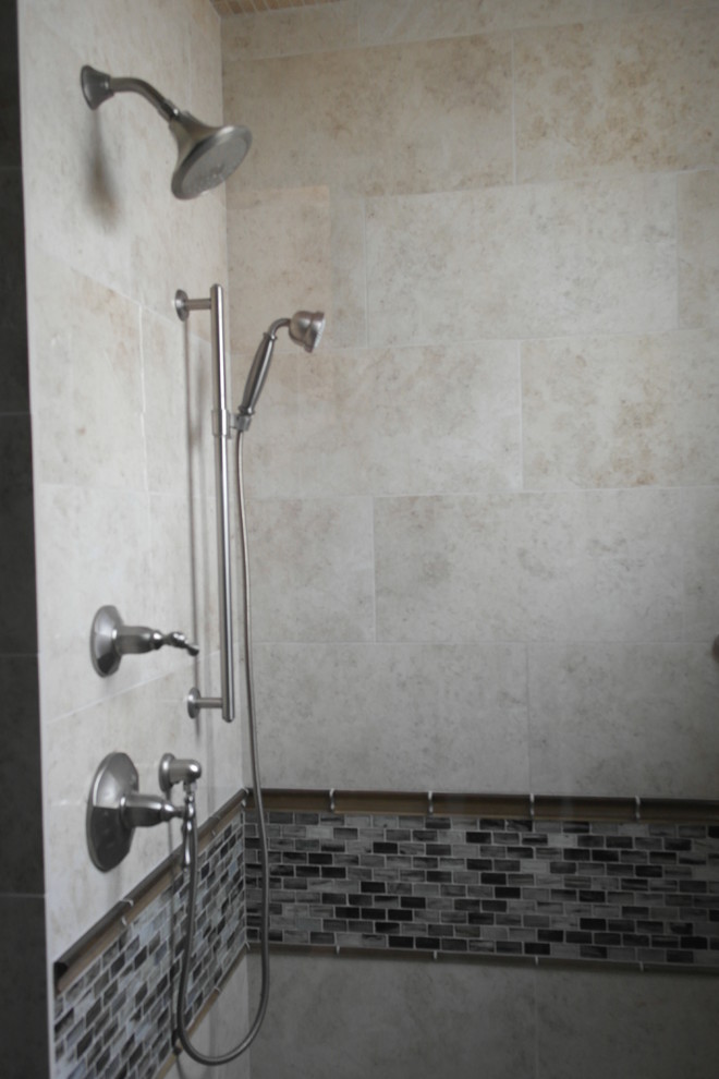 Bathroom - transitional bathroom idea in Phoenix