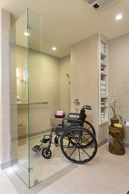 Example of a minimalist home design design in Austin